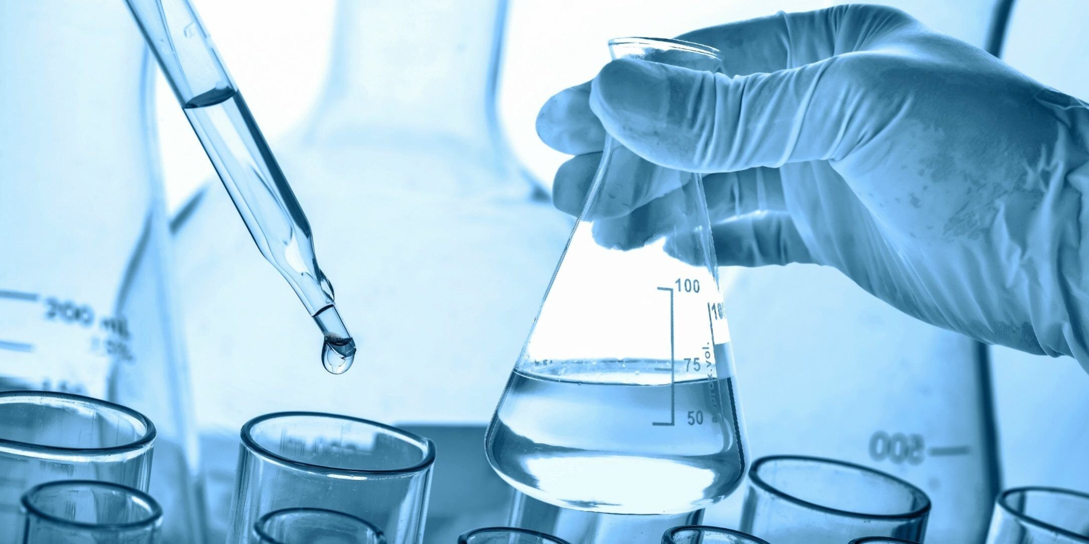 Prueba de calidad del agua en laboratorio